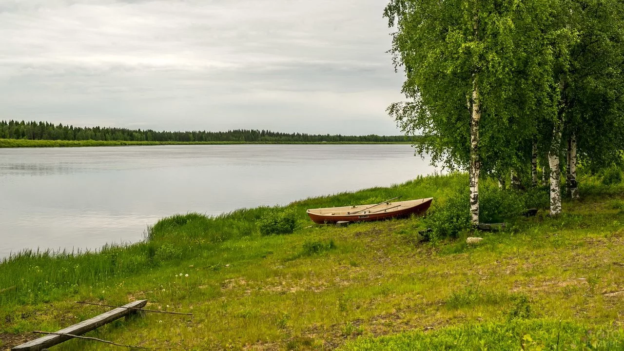 Участок на берегу